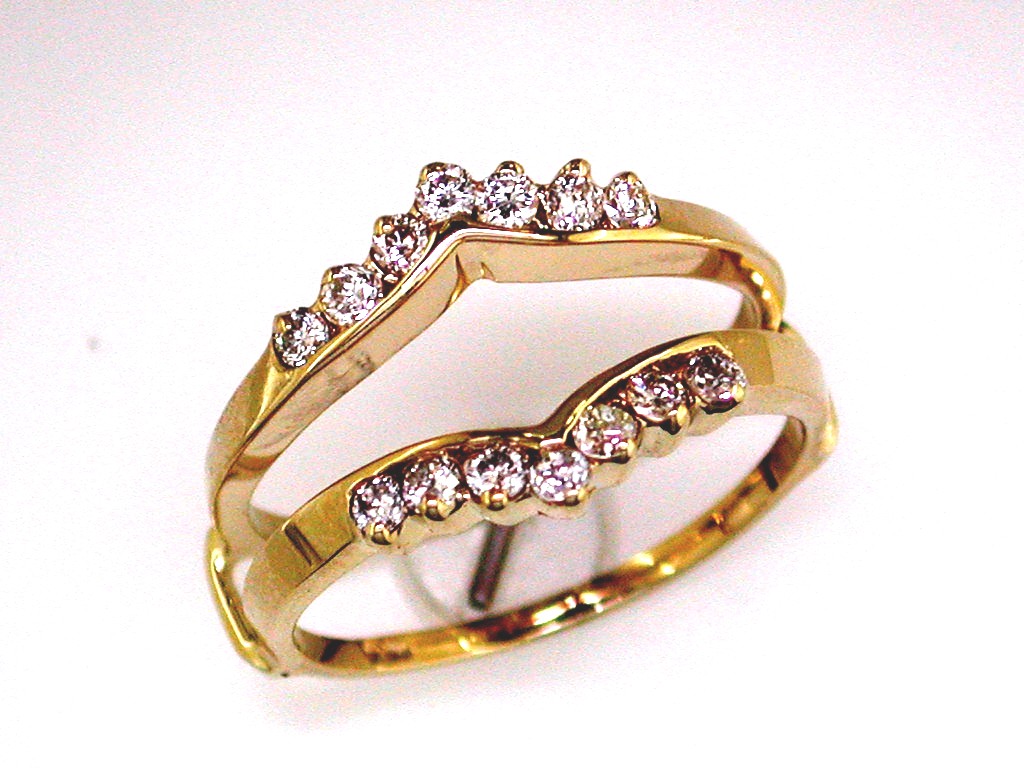 YELLOW GOLD DIAMOND RING GUARD Nelson's Jewelers